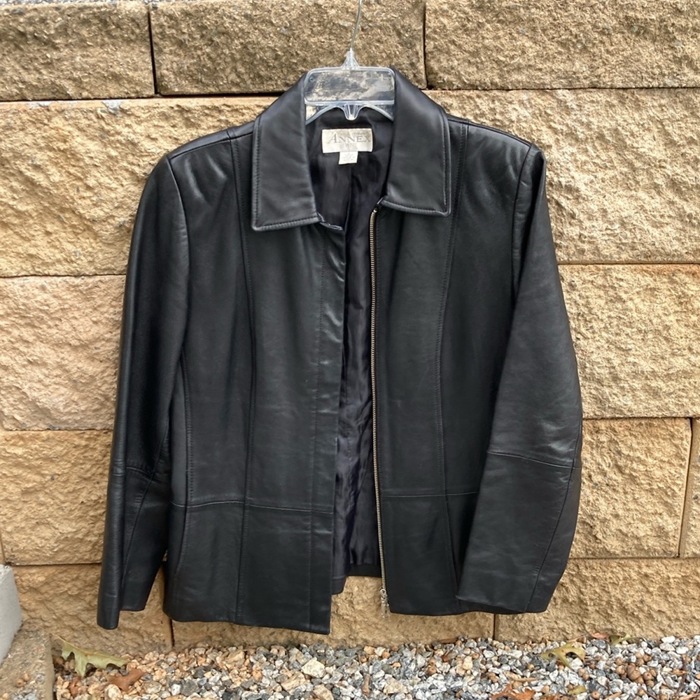 Vintage Casual Corner Annex Petite S
Black Leather Jacket